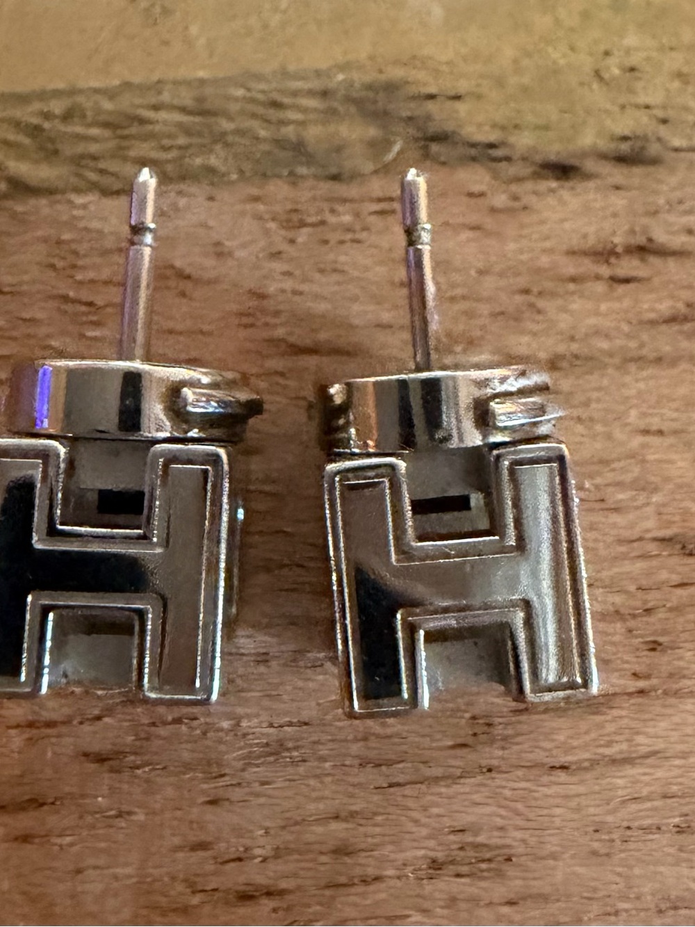 Hermes White and Silver H Logo Stud Earrings - Picture 2 of 5